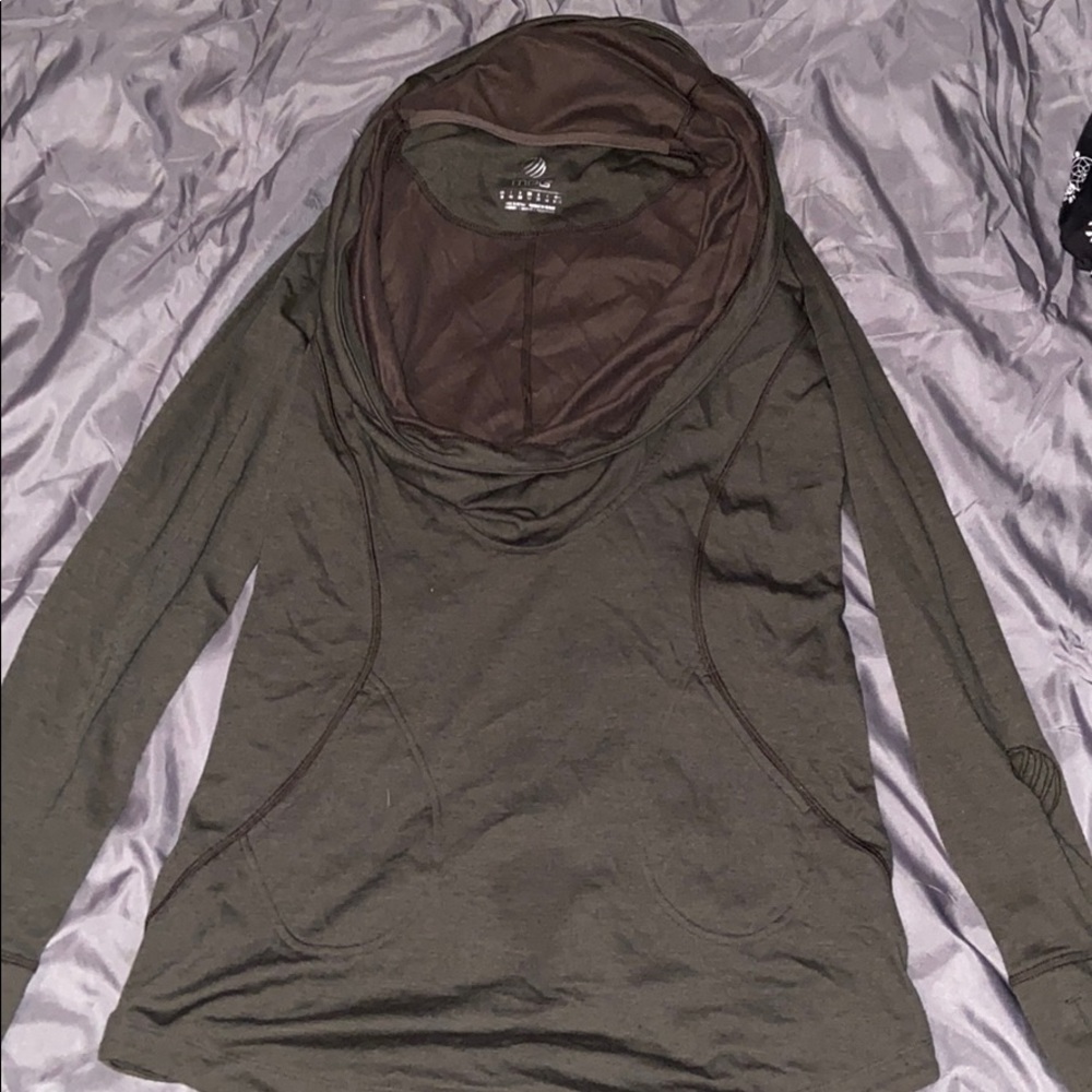 Athletic Pull Over